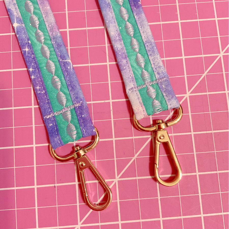 DIY Round Purse Sewing Tutorial with a Dresden Plate Block - Image 7