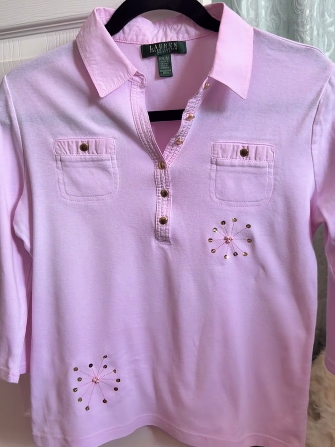 How to Cover Stains on a Shirt with Visible Mending - Image 3